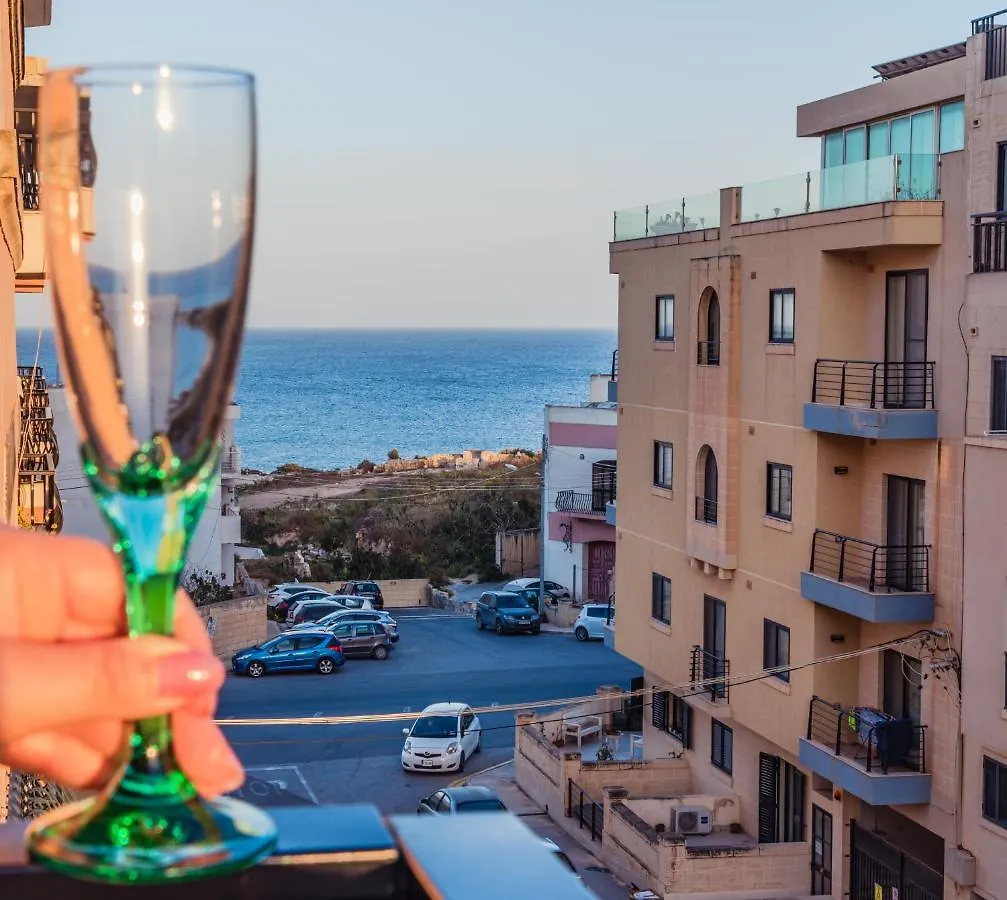 Sea-View 3 Bedroom Apartment - Sleeps 8 Marsaskala Malta