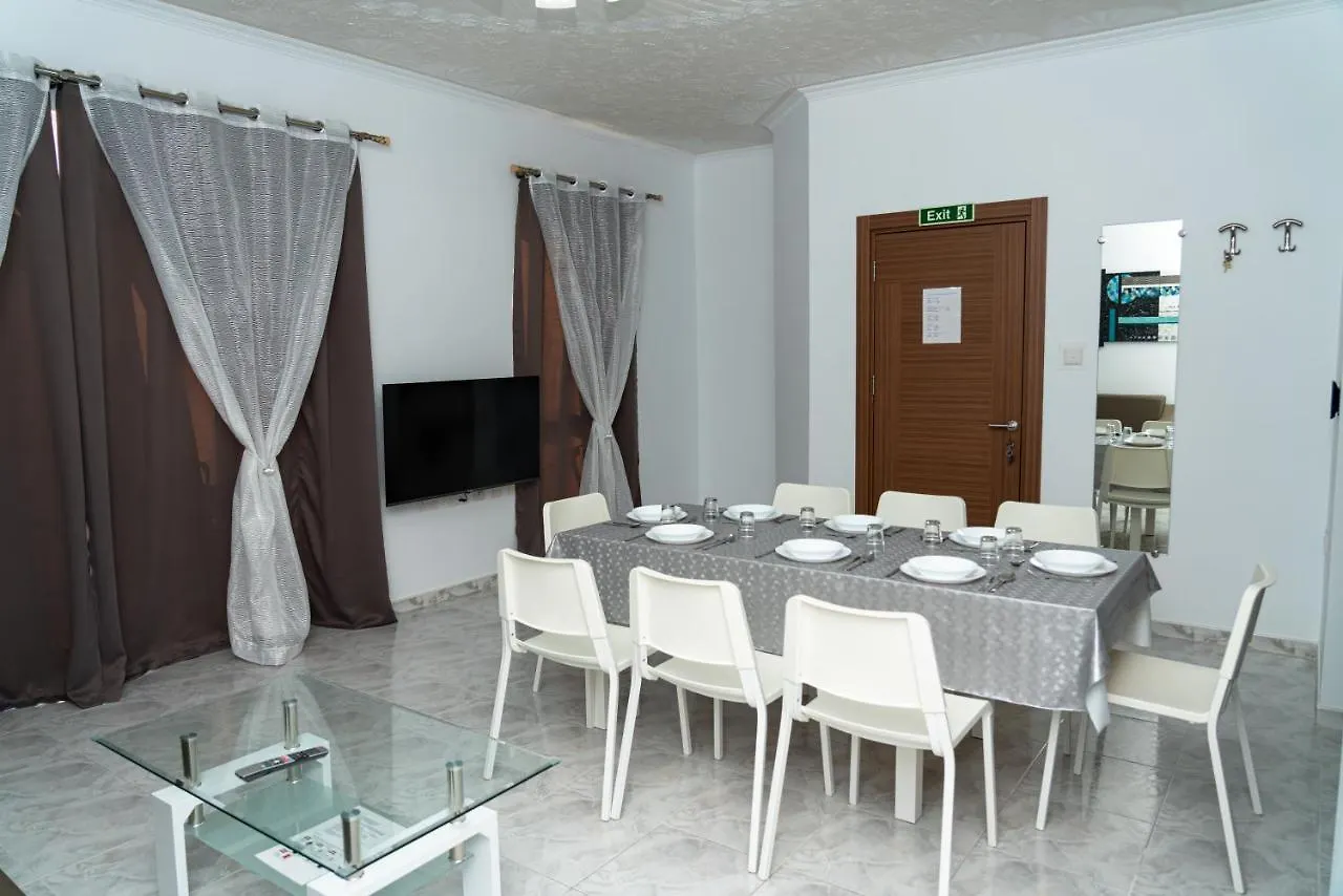 Sea-View 3 Bedroom Apartment - Sleeps 8 Marsaskala 0*,